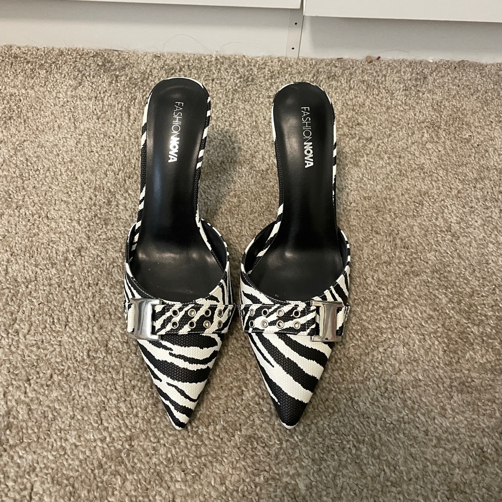 Fashion Nova Zebra Print Women's Shoes Pumps 7.5